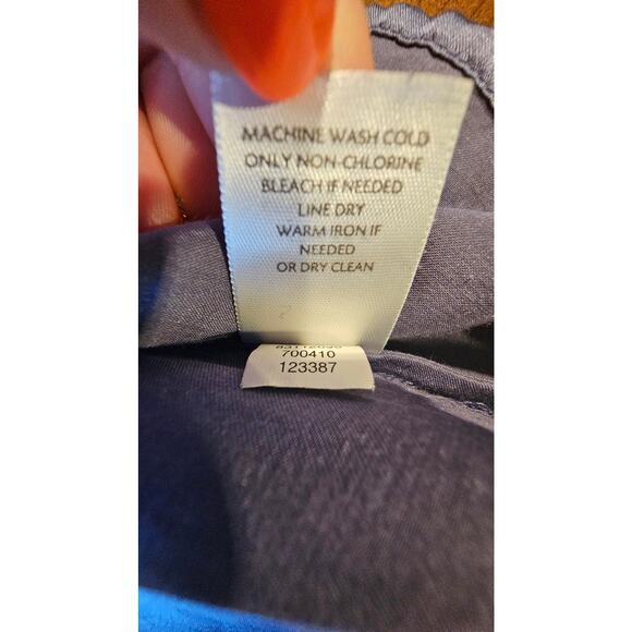 J. Jill Silk Blouse, Blue, Pleated, 52% Silk, 48% Cotton, Sz M - Picture 8 of 11